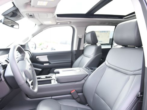 New 2026 Ford Expedition Active RWD image 20
