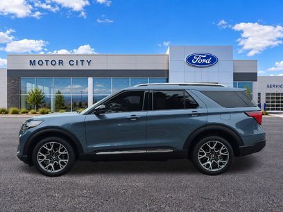 New 2027 Ford Explorer Platinum w/ 3.0L Ultimate Package