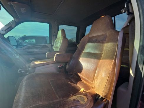 Used 2004 Ford F250 Lariat image 10