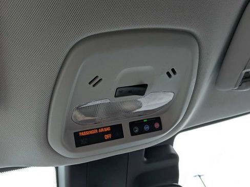 Used 2025 Chevrolet Trax ACTIV w/ Driver Confidence Package FWD image 22