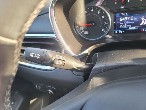 Used 2023 Chevrolet Equinox LT FWD image 24