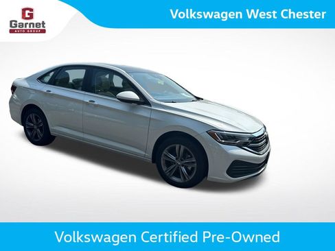 Used 2023 Volkswagen Jetta SE FWD image 8