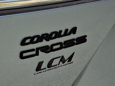 Used 2023 Toyota Corolla Cross AWD Hybrid image 29