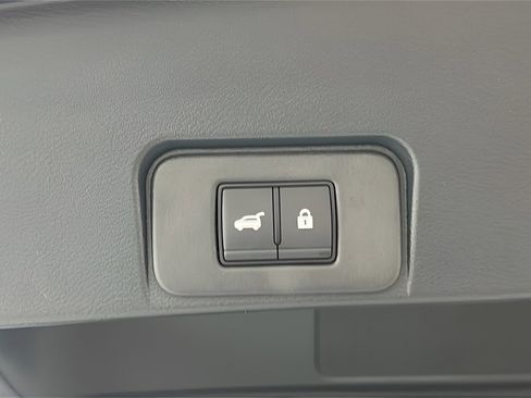 Used 2024 Nissan Rogue Platinum w/ Platinum Premium Package image 35