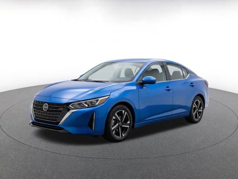 Used 2025 Nissan Sentra SV FWD image 3
