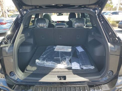 New 2026 Volkswagen Tiguan SE R-Line FWD image 7