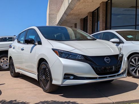 New 2025 Nissan Leaf SV Plus image 3