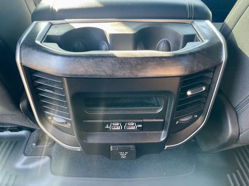 Used 2019 RAM 1500 Big Horn AWD/4WD image 24