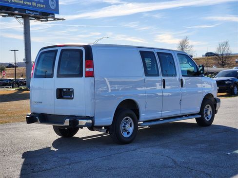 Used 2024 Chevrolet Express 2500 w/ Driver Convenience Package image 4