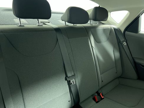 New 2025 Kia K4 LXS image 33