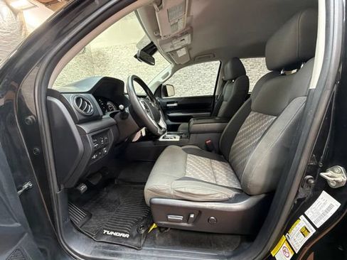 Used 2019 Toyota Tundra SR5 w/ SR5 Upgrade Package AWD/4WD image 21