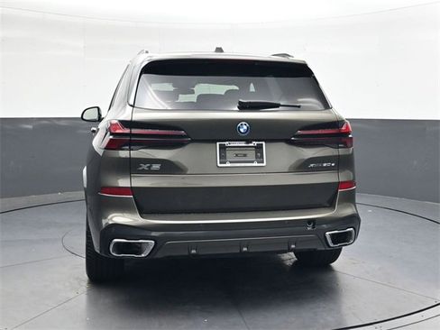 New 2026 BMW X5 xDrive50e w/ M Sport Package image 5