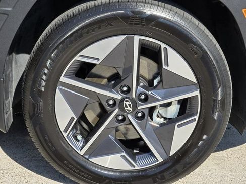 Used 2025 Hyundai Tucson SEL FWD image 12