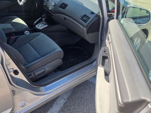 Used 2010 Honda Civic EX image 18