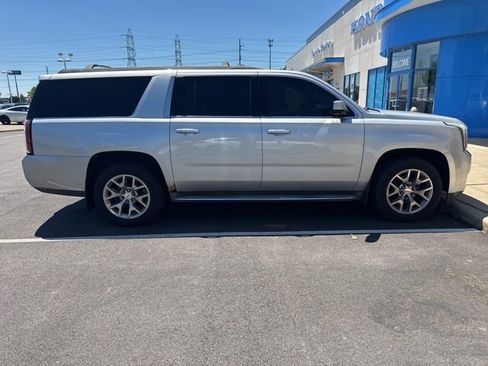 Used 2015 GMC Yukon XL SLT AWD/4WD image 4