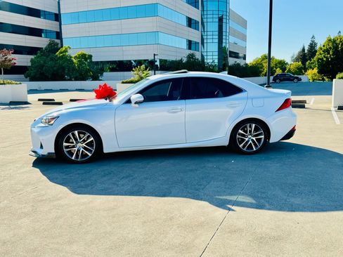 Used 2020 Lexus IS 300 w/ Premium Package image 43