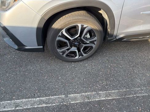 Certified 2023 Subaru Ascent Limited w/ Technology Package image 9