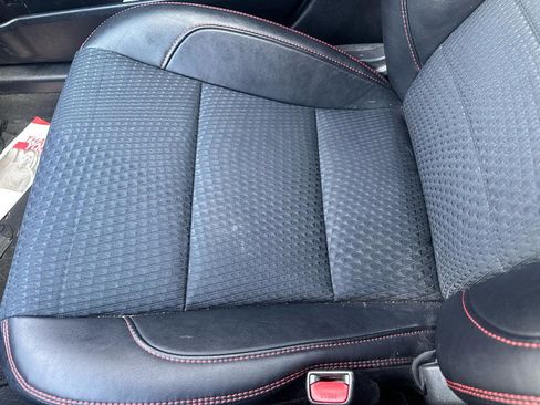 Used 2015 Toyota Camry SE FWD image 13