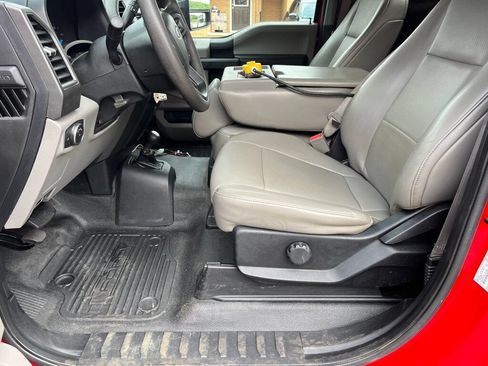 Used 2019 Ford F550 4x4 Regular Cab Super Duty image 33