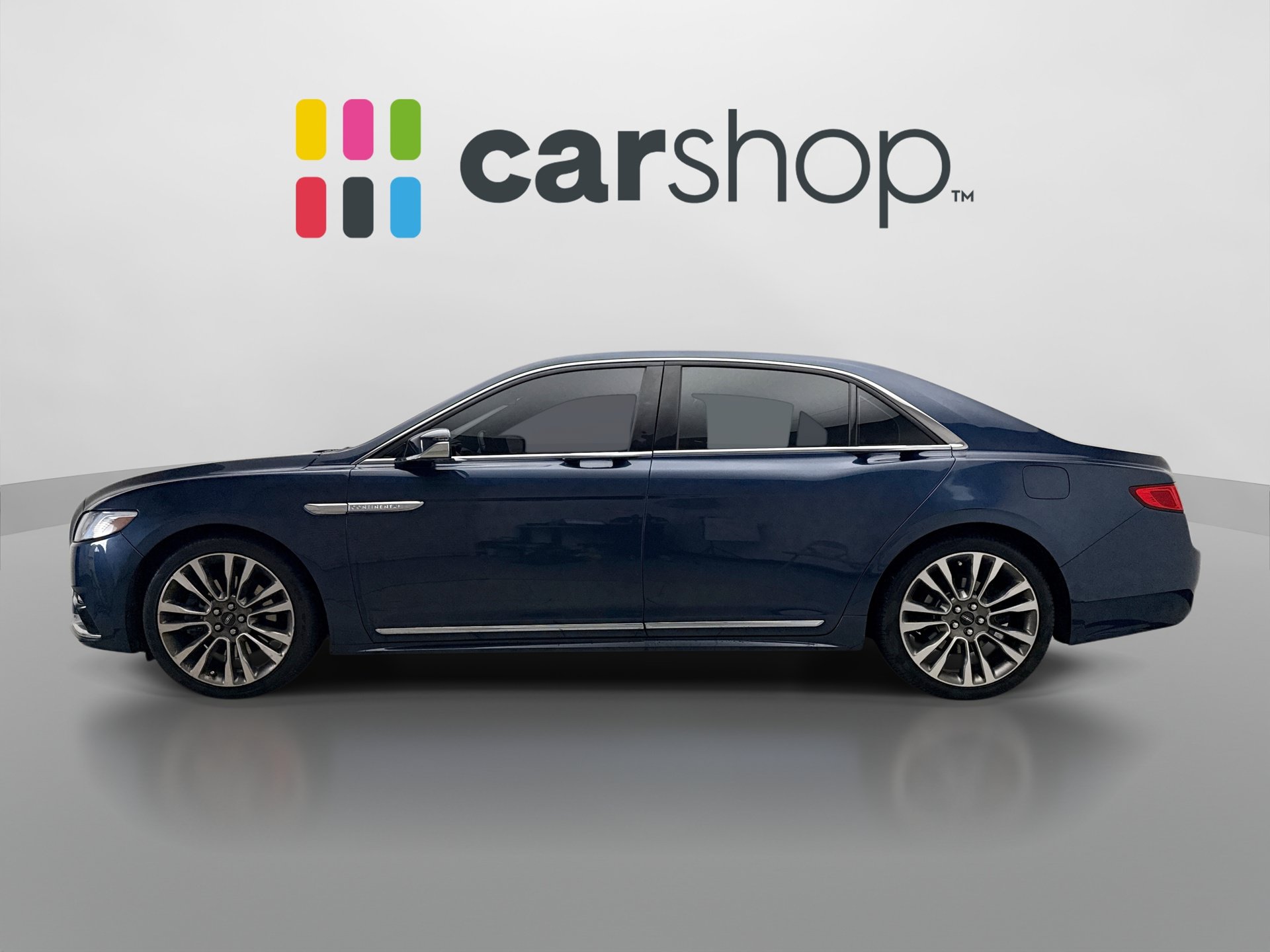 Used 2017 Lincoln Continental Reserve AWD/4WD image 2