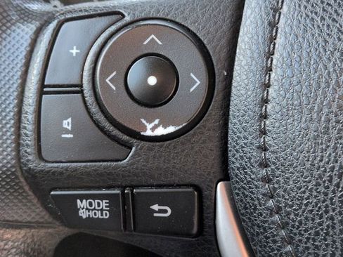 Used 2014 Toyota Corolla LE image 15