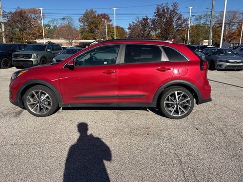 Used 2022 Kia Niro Touring Special Edition image 8