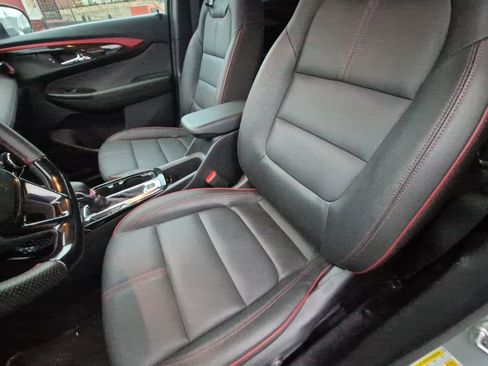 Used 2024 Chevrolet TrailBlazer RS w/ Convenience Package image 11