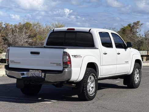 Used 2013 Toyota Tacoma PreRunner RWD image 6
