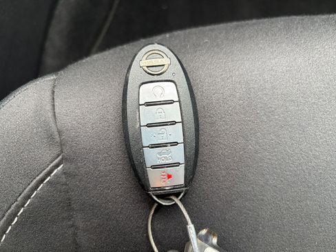 Used 2025 Nissan Altima 2.5 SV FWD image 25
