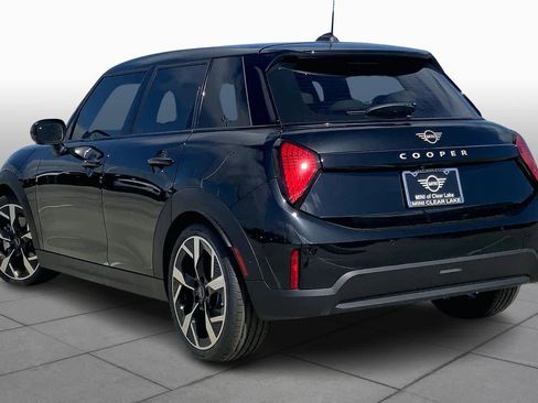 New 2026 MINI Cooper 4-Door Hardtop image 12