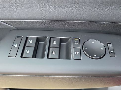 New 2026 Hyundai Kona SEL Premium image 38