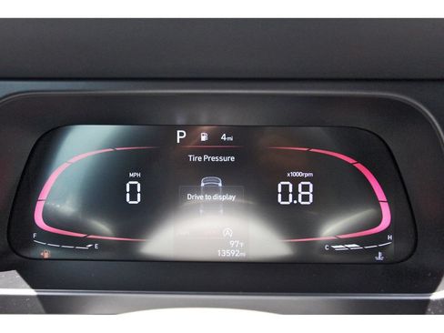 Certified 2025 Hyundai Elantra SE FWD image 16