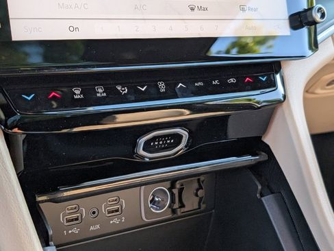New 2026 Jeep Grand Cherokee L Limited RWD image 19