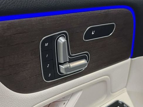 Certified 2023 Mercedes-Benz GLA 250 4MATIC image 17