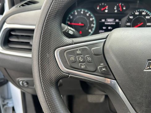 Used 2022 Chevrolet Equinox LS FWD image 19