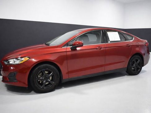 Used 2020 Ford Fusion S image 2