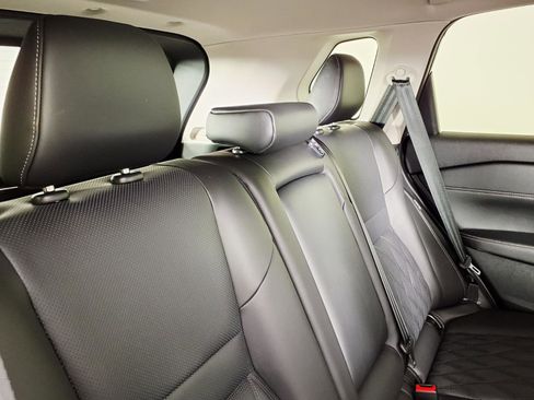 Used 2025 Nissan Rogue Platinum AWD/4WD image 12
