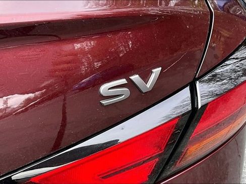 Used 2024 Nissan Altima 2.5 SV image 23