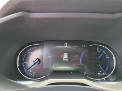 Certified 2025 Toyota RAV4 XLE w/ Convenience Package AWD/4WD image 11