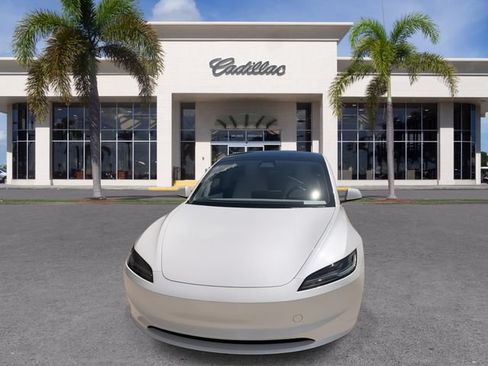 Used 2025 Tesla Model 3 Long Range RWD image 4