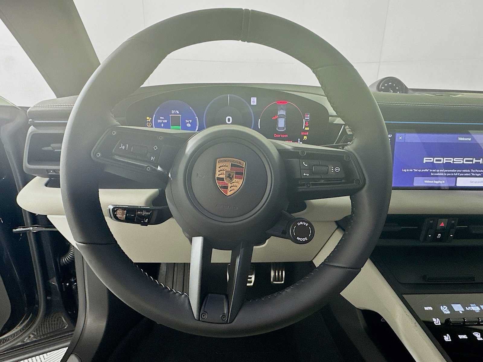 Used 2026 Porsche Macan Electric RWD image 15
