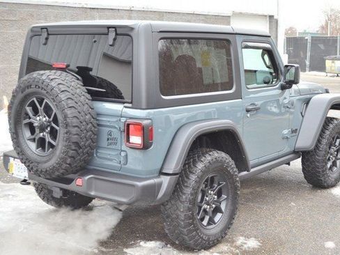 Used 2025 Jeep Wrangler Sport image 8