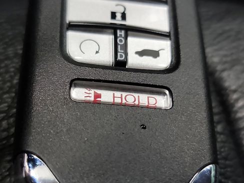 Certified 2022 Honda Pilot Touring image 32