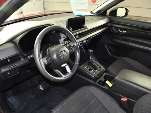 Used 2024 Honda CR-V Sport image 2