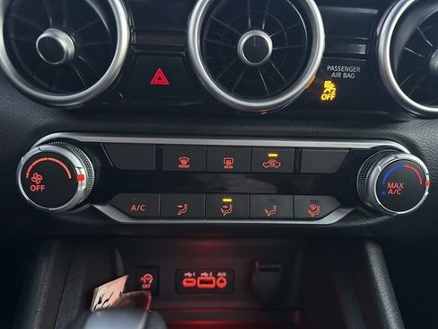 Used 2024 Nissan Sentra SV image 24