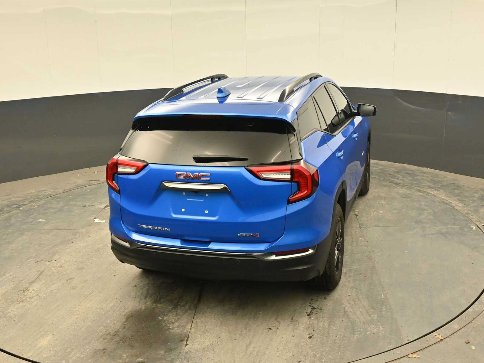 Used 2024 GMC Terrain AT4 w/ Infotainment Package II AWD/4WD image 43