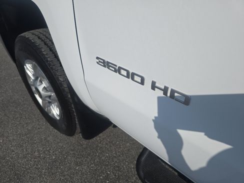 Used 2015 Chevrolet Silverado 3500 W/T RWD image 16
