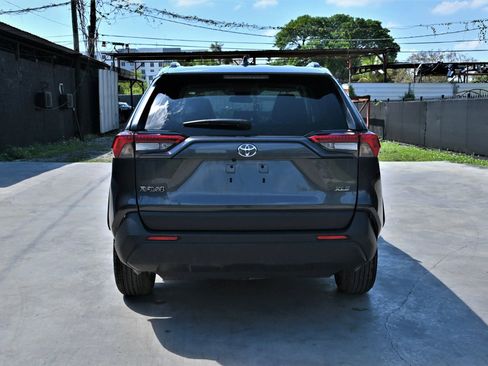 Used 2025 Toyota RAV4 XLE image 4