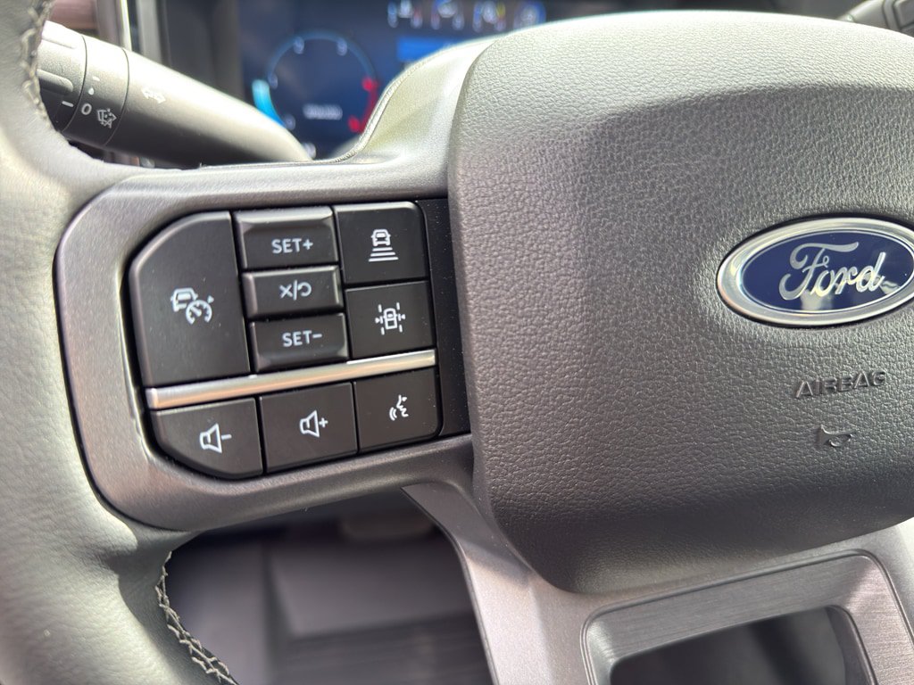 New 2026 Ford F350 Lariat w/ Black Appearance Package AWD/4WD image 18