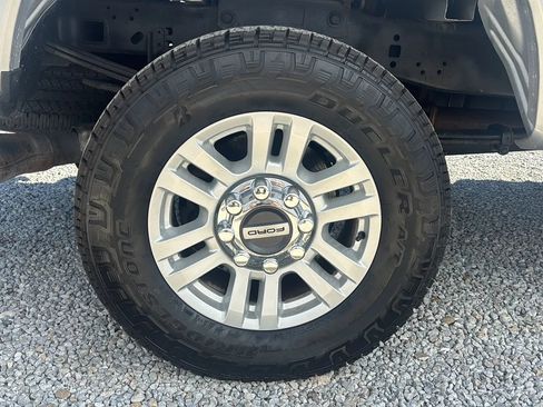 Used 2019 Ford F250 XLT AWD/4WD image 7
